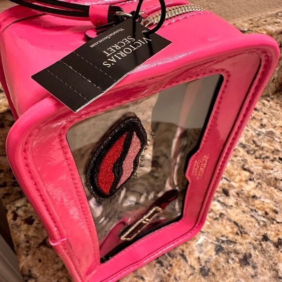 Victoria's Secret Cosmetic Case Clear Pink
Patches Beauty Travel Makeup … - Picture 12 of 17